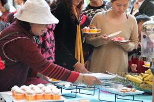 海伦教师电影院